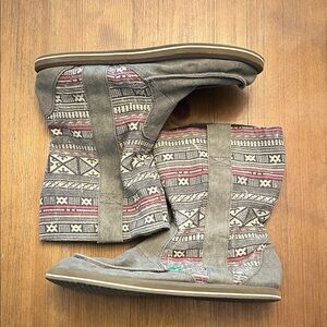 Women’s Sanuk Wonderer Primo, size 10